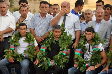 Lerikdə aprel döyüşlərində iştirak edənlərin bir qrupu ilə görüş keçirilib