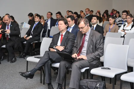 ​В Баку проходит Региональный форум по управлению интернетом