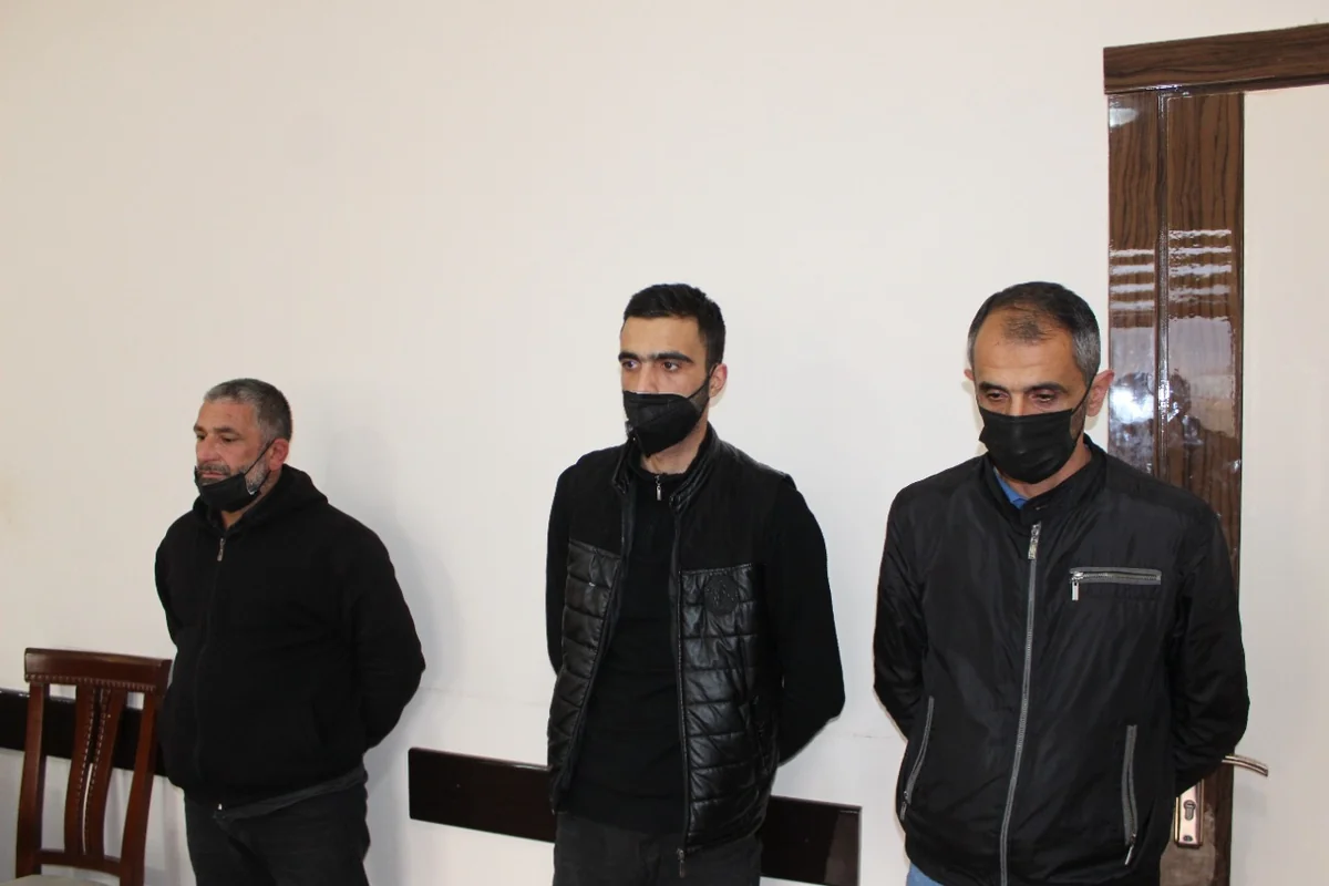 Balakəndə marixuana çəkib, sərnişin daşıyan sürücülər saxlanılıb