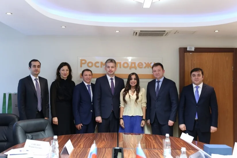 Heydər Əliyev Fondunun vitse-prezidenti Leyla Əliyeva Moskvada ikitərəfli görüşlər keçirib - FOTO