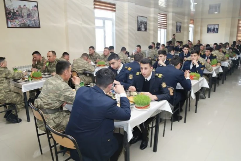 Dənizçilər adından Novruz bayramı münasibətilə əsgərlər üçün konsert təşkil olunub