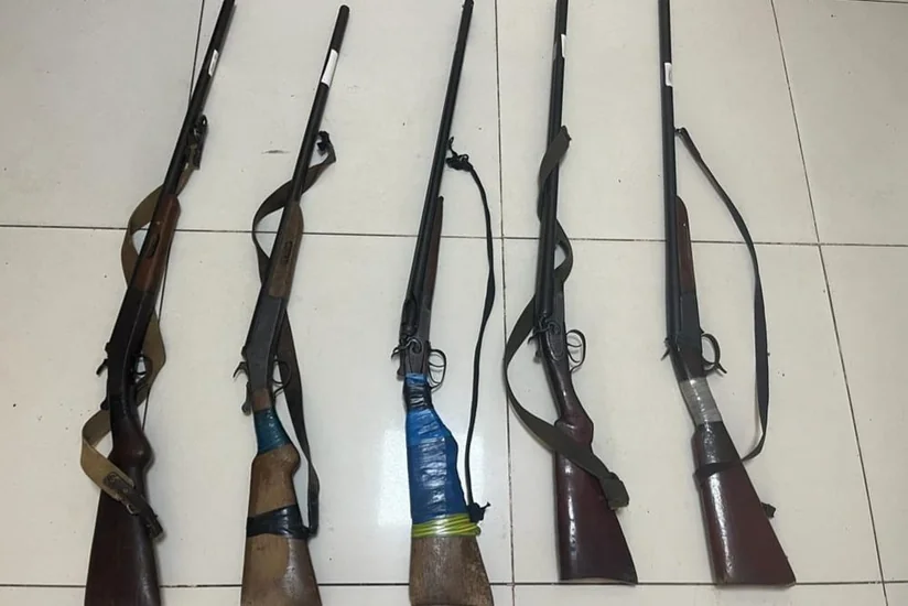 Cəlilabad və Oğuz sakinləri qanunsuz saxladıqları silahları təhvil veriblər