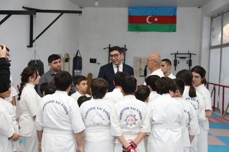 Gənclər və idman naziri “Lənkəran” İdman Klubunun fəaliyyəti ilə tanış olub