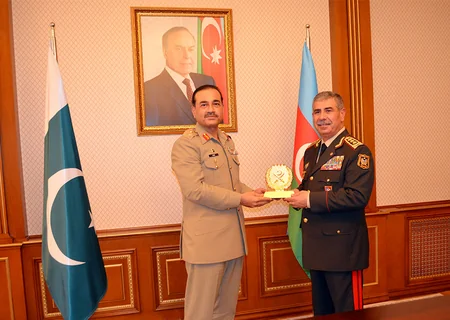 Azərbaycan ilə Pakistan arasında hərbi əməkdaşlıq məsələləri müzakirə edilib