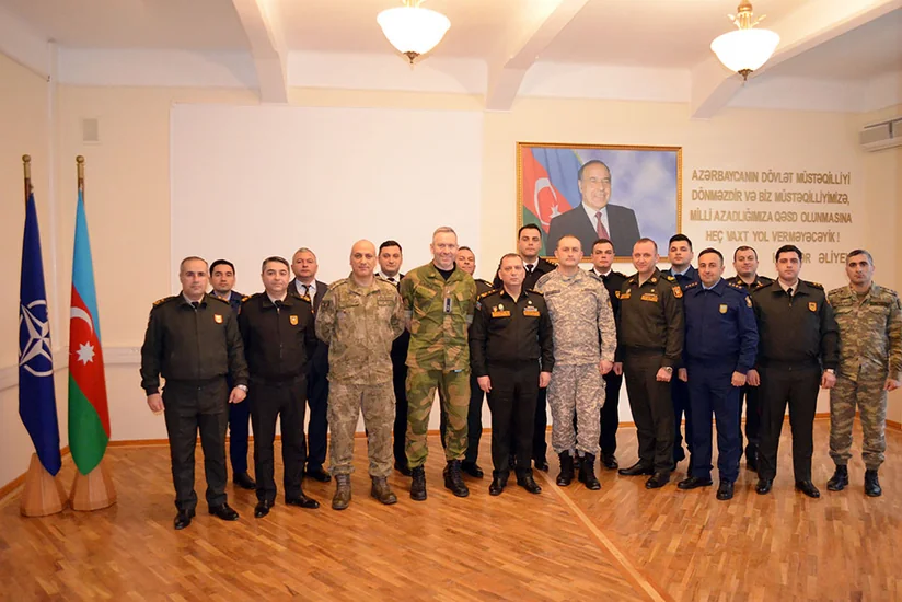 В Баку завершился учебный курс НАТО