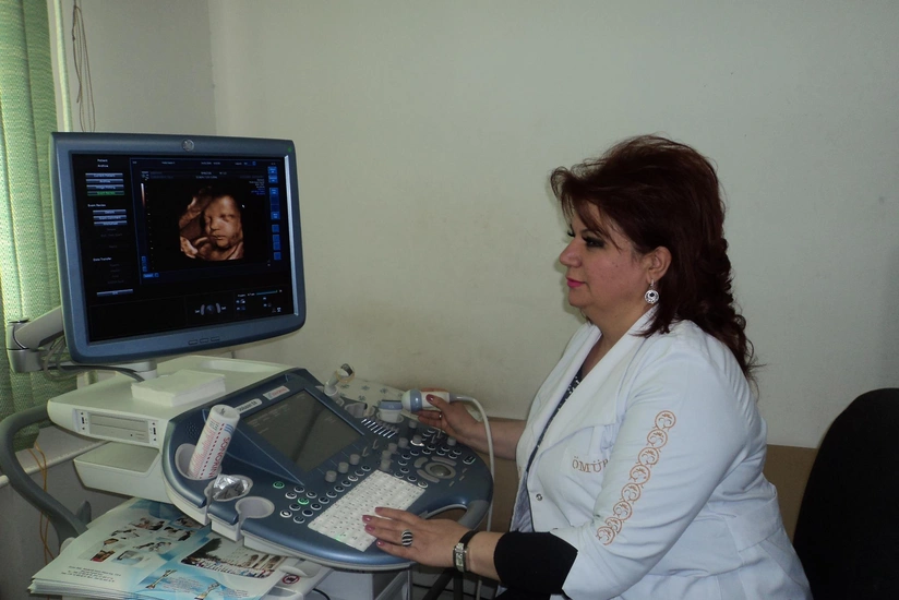 Azərbaycanda klinika rəhbəri koronavirusdan vəfat etdi