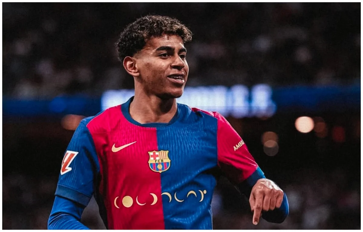 Barselonanın 17 yaşlı futbolçusu 100-cü matçını keçirib