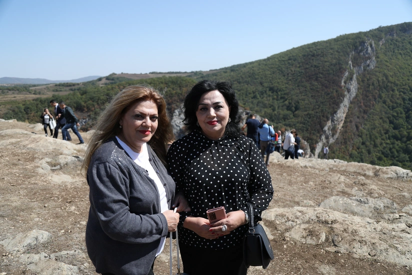 Xan Şuşinskinin qızı: Atam Şuşanın dağları mahnısı ilə gələcək nəsillərə Azərbaycan bayrağını ərməğan edib