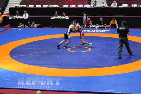 ​Azərbaycan güləşçiləri gənclərin Avropa çempionatında 1 qızıl və 1 gümüş medal qazanıb - FOTO