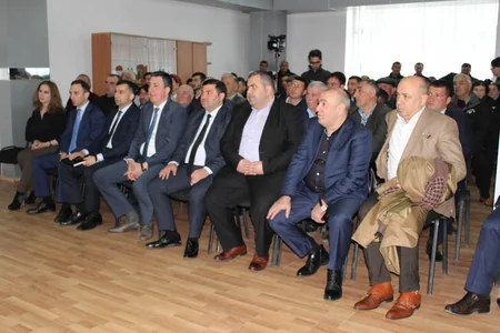Diasporla İş üzrə Dövlət Komitəsinin sədri Gürcüstan azərbaycanlılarını narahat edən problemləri dinləyib