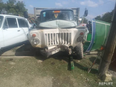 Şabranda yük və minik avtomobilləri toqquşub - FOTO