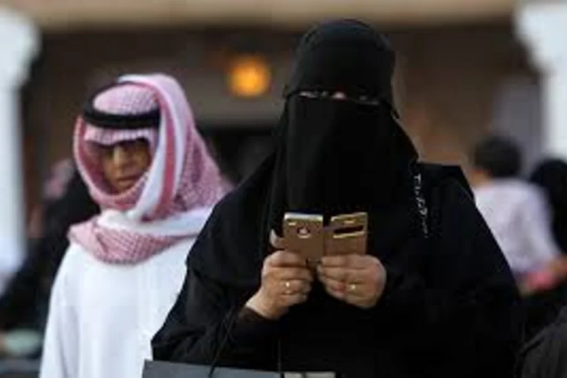 Səudiyyə qadınları ilk dəfə seçki kampaniyasına qatılır