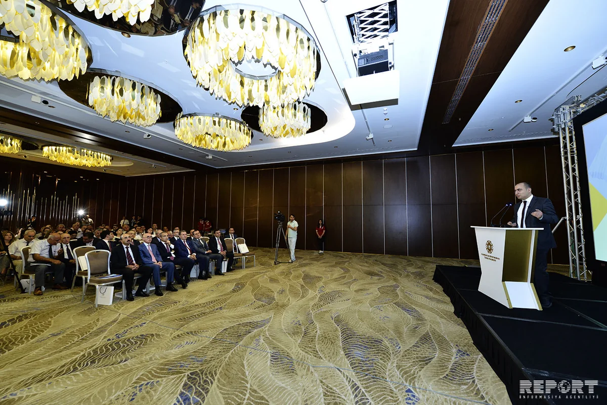 Təhsil Nazirliyi ötən ilin hesabatını təqdim edib - FOTO