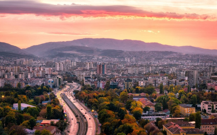 Bolqarıstan koronavirusla bağlı fövqəladə vəziyyətin müddətini uzadır