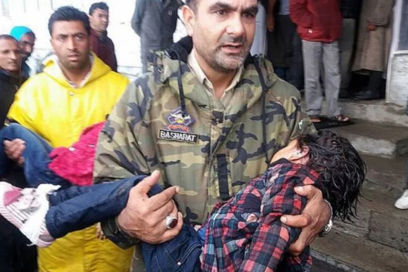 Hindistanda kanat yolunun kabinəsinin yerə düşməsi nəticəsində 7 nəfər ölüb