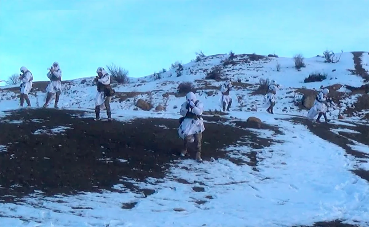 Komando hərbi hissəsində təlim məşqləri keçirilib