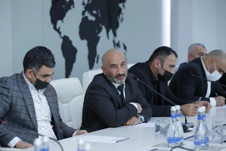 Sahil Babayev məşqçilərlə görüşüb