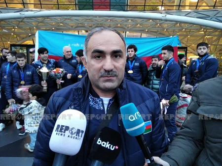 Азербайджанские борцы вольного стиля вернулись на Родину