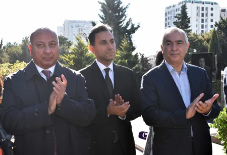 Xalq artisti Rasim Ocaqovun xatirəsi anılıb