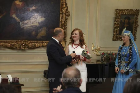 Flora Kərimova, Xuraman Qasımova və digər incəsənət xadimlərinə Prezident təltifləri təqdim olunub