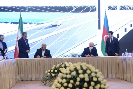 Azərbaycan və İran arasında Naxçıvanla əlaqə üçün yeni sənəd imzalanıb