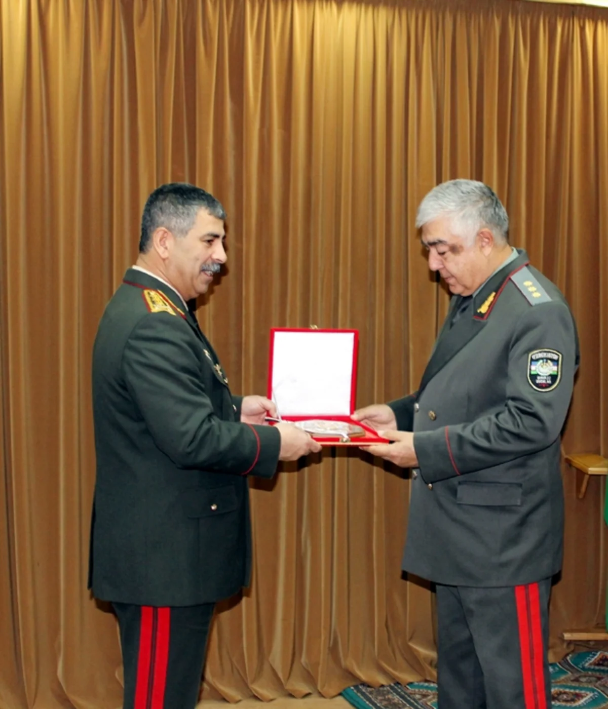 Azerbaijani Defence Minister met with Uzbek counterpart