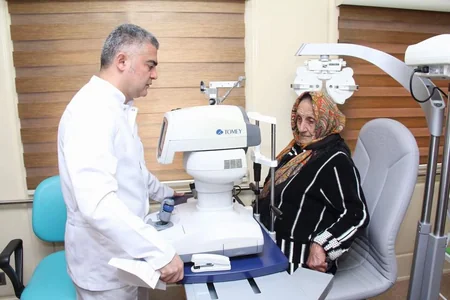 Мобильная клиника Национального центра офтальмологии провела акцию