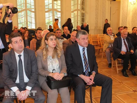 Tbilisidə Müasir Azərbaycan nəsr antologiyası kitabının təqdimatı olub