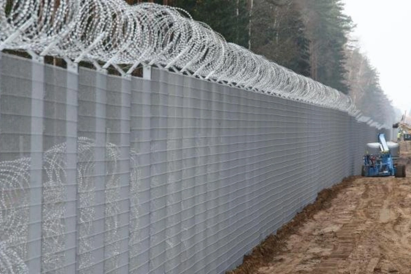 Latviya aprel ayında Belarusla sərhəddə hasar çəkməyə başlayacaq