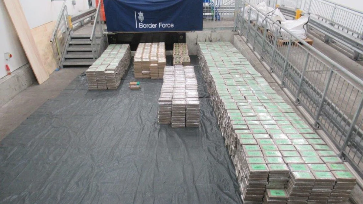 Cocaine worth £450M found in cargo of bananas in UK