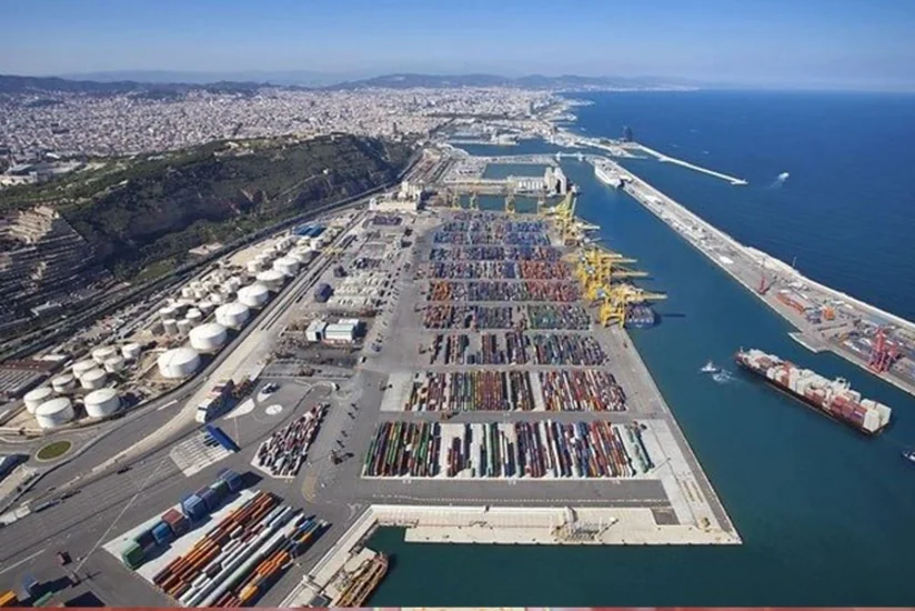 Gürcüstanda yeni limanın inşası bərpa olunur