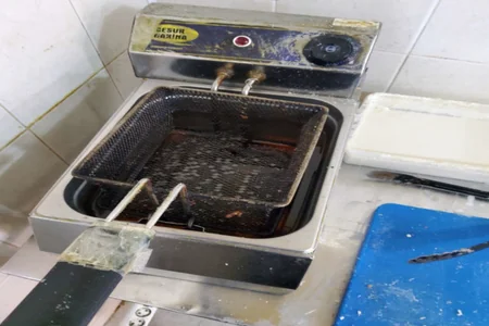 Bakıda suşi emalı müəssisəsinin fəaliyyəti məhdudlaşdırılıb