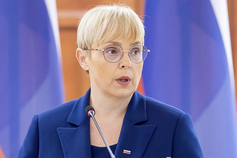 Президент Словении: ЕС работает над возобновлением контактов с Россией