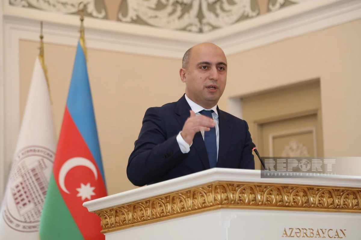 Azərbaycanda alimlərin statusunun müəyyənləşdirilməsi təklif olunur
