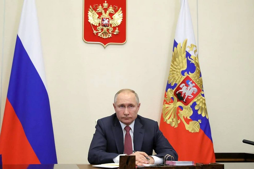 Rusiya prezidenti İlham Əliyev və Paşinyanla görüş öncəsi müşavirə keçirib