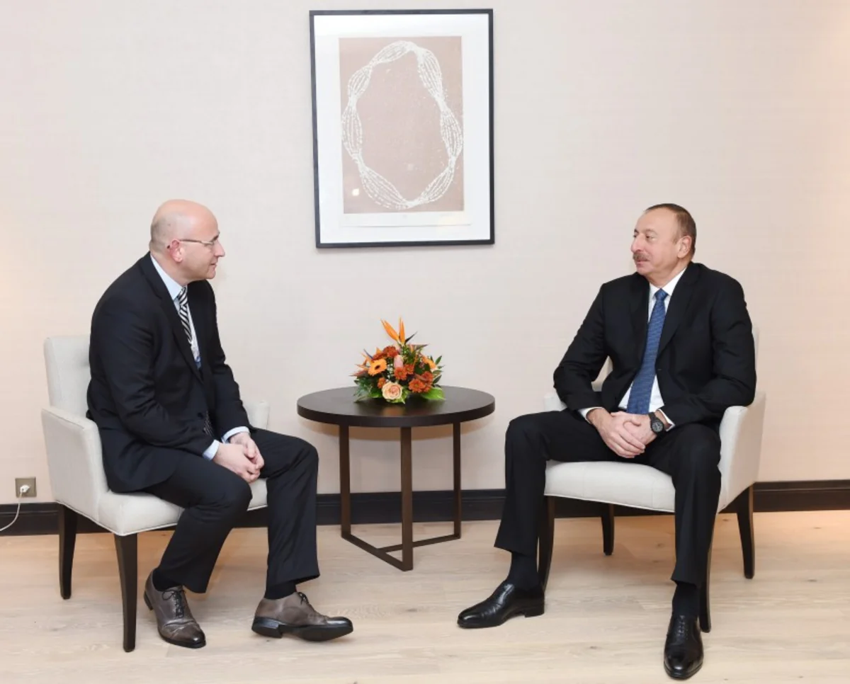 Prezident İlham Əliyev Davosda “Procter and Gamble Europe” şirkətinin prezidenti ilə görüşüb - YENİLƏNİB
