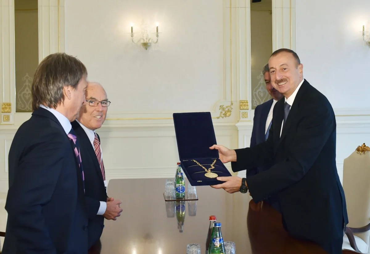 Azərbaycan Prezidentinə Beynəlxalq “Fair Play” Komitəsinin xüsusi medalı təqdim olunub