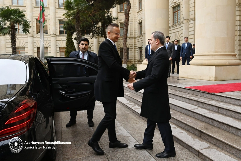 Jeyhun Bayramov welcomes his Hungarian colleague