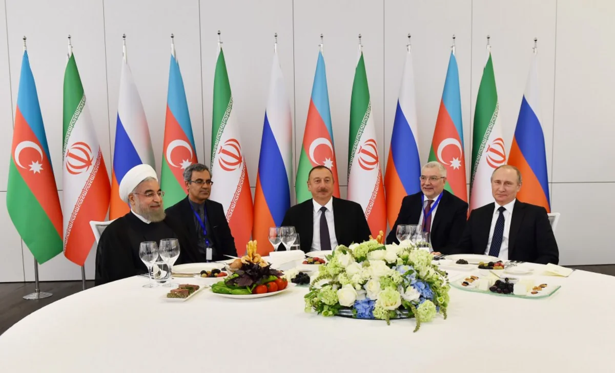 ​İran və Rusiya prezidentlərinin şərəfinə rəsmi ziyafət verilib