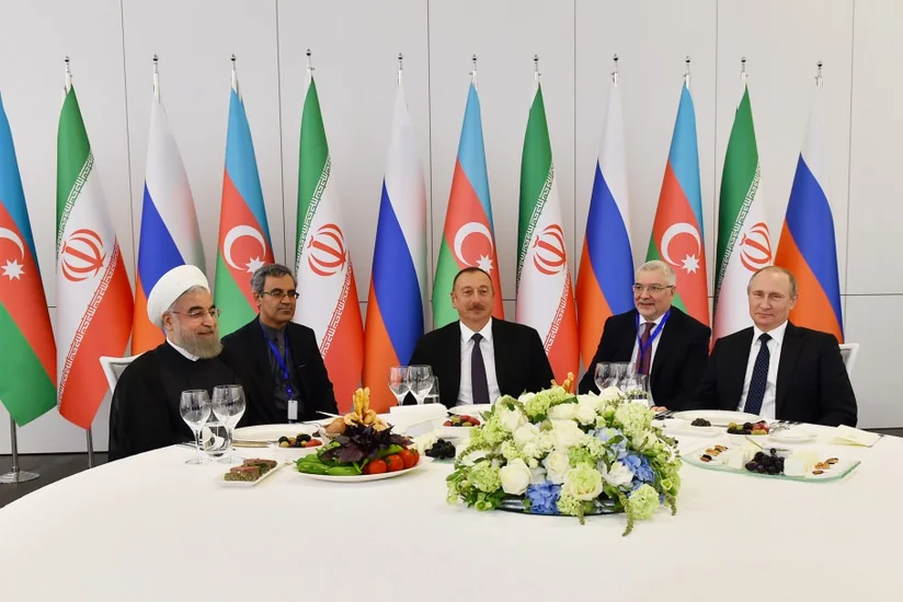 ​İran və Rusiya prezidentlərinin şərəfinə rəsmi ziyafət verilib