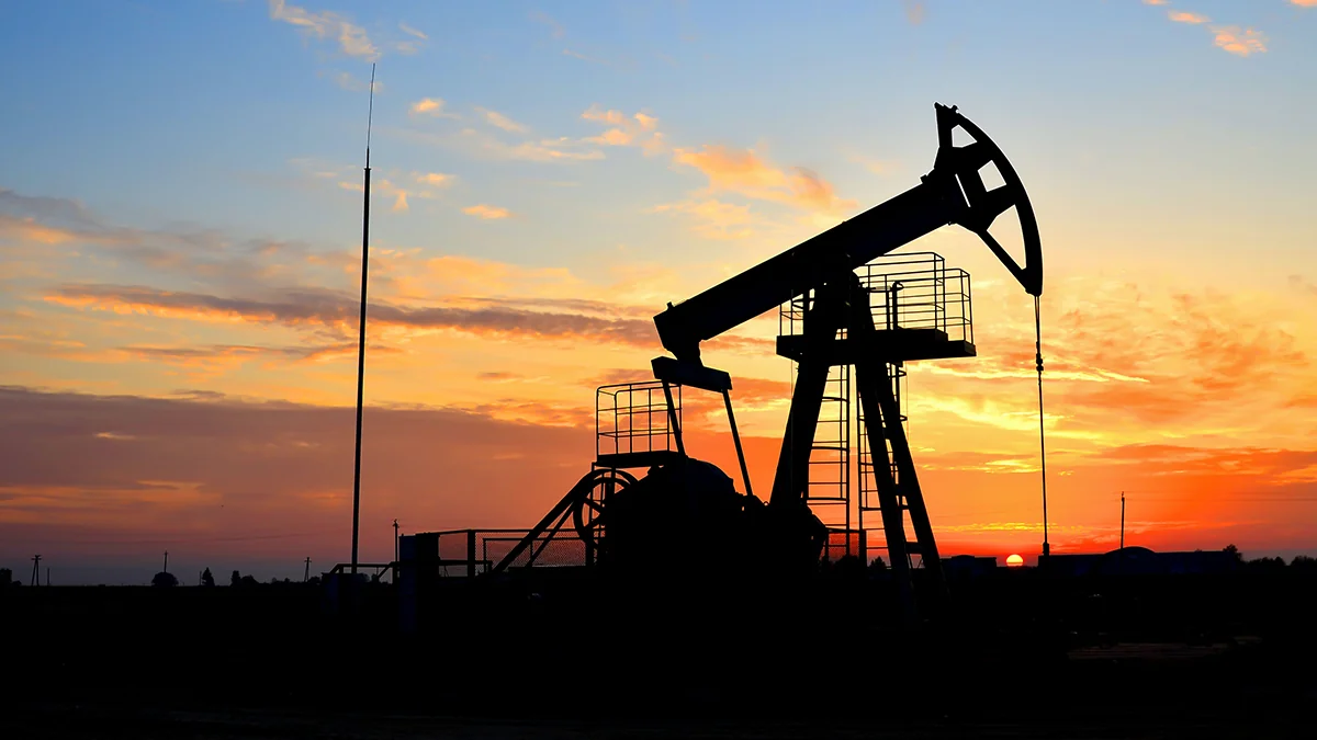 ЕС предложит снизить потолок цен на доставляемую РФ по морю нефть