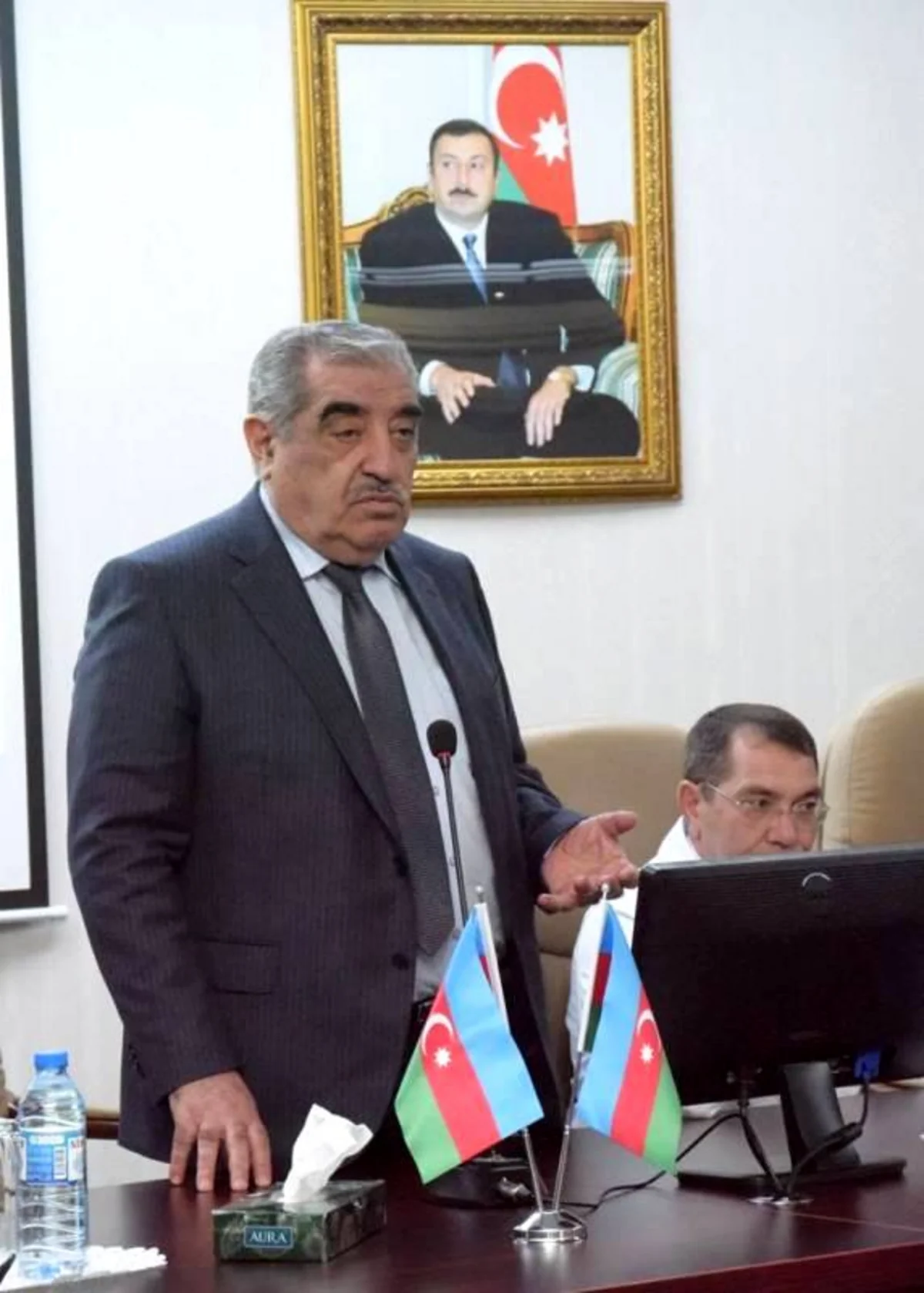 Sabir Əliyev: Ginekoloqlar tibbi göstərişlər olmadan qeysəriyyə əməliyyatı etməkdən çəkinməlidirlər