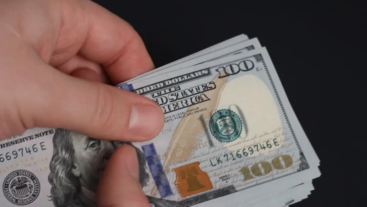 Bakıda evdən 12 min dollar və qızıl-zinət əşyaları oğurlanıb