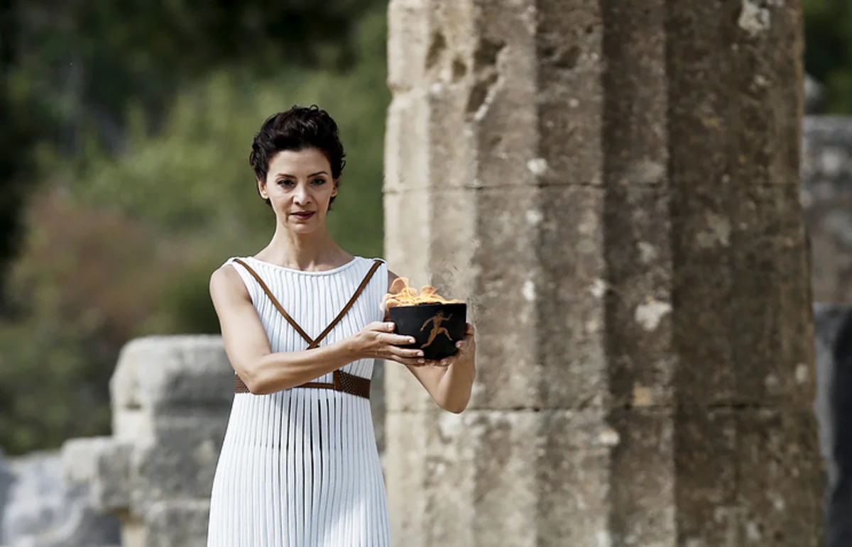 Olympic flame for 2018 Pyeongchang Winter Olympics blazes