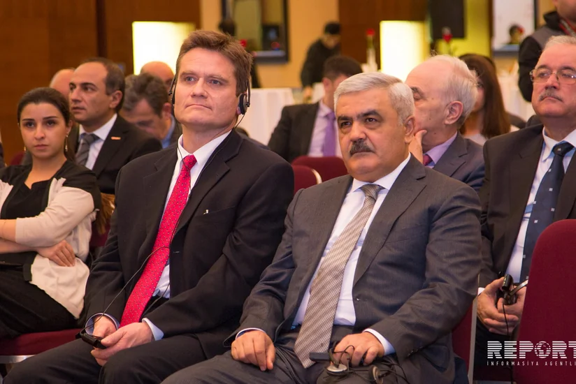 Təbrizin sehirli nağılları kitabının təqdimatı olub