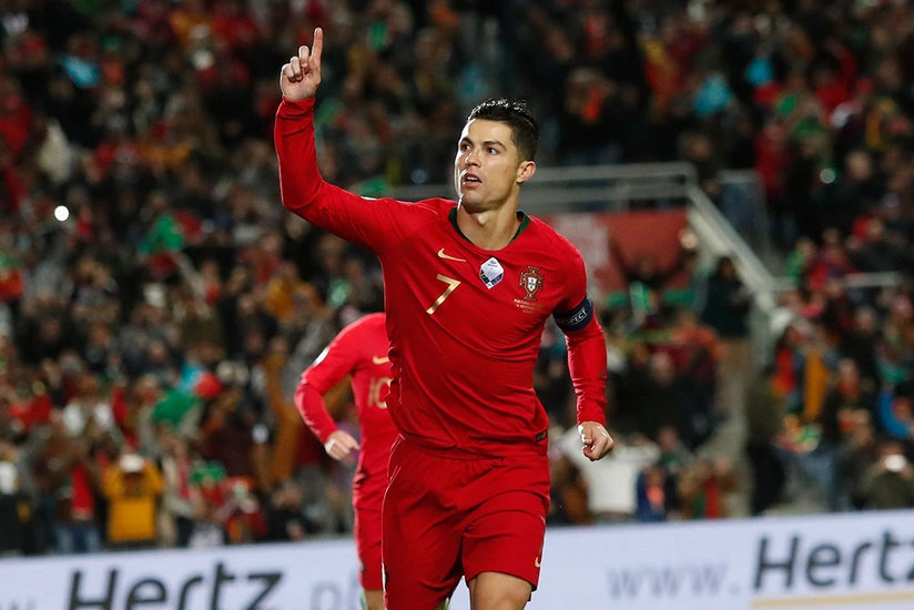 Ronaldu milli komandada 100-cü qolunu vurdu