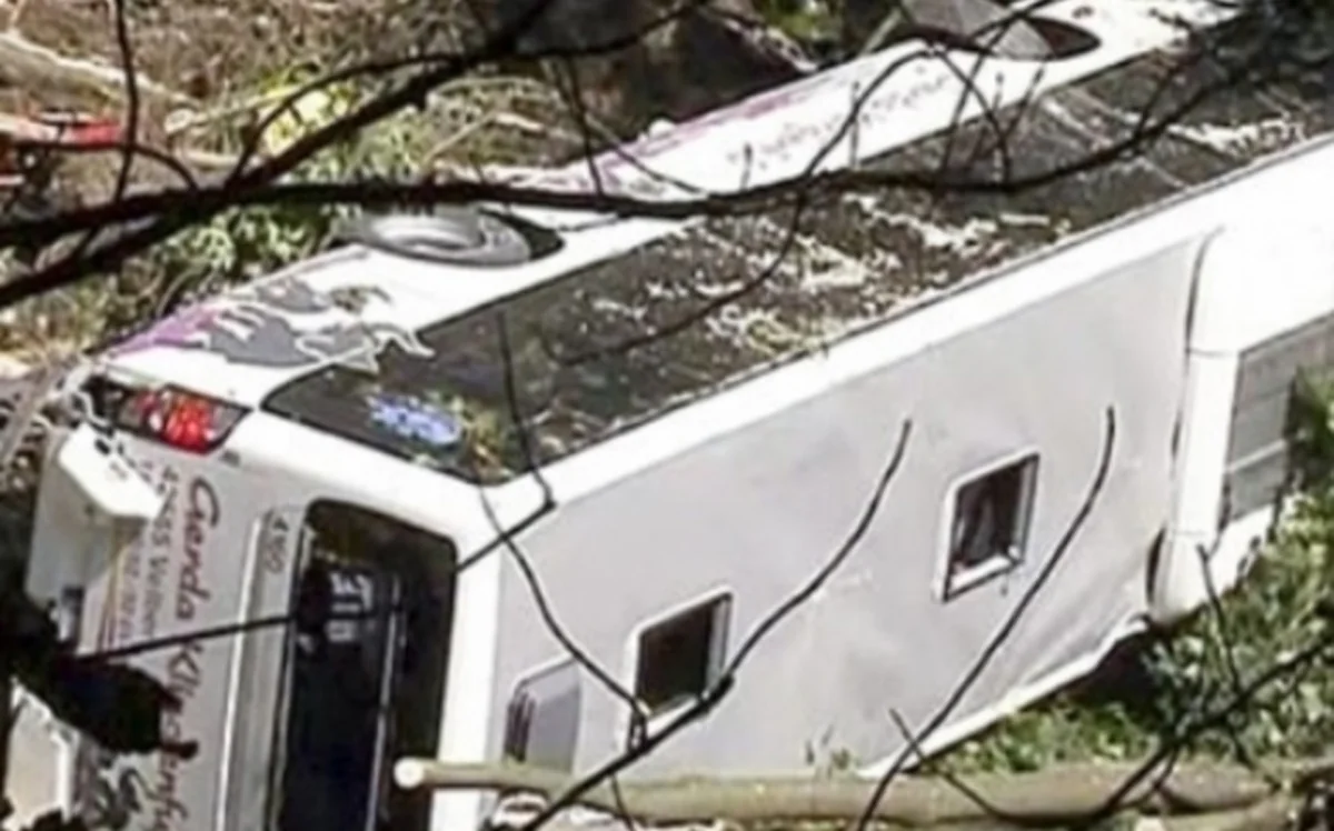 Tourist bus overturns in eastern Germany