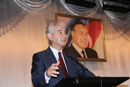 YAP Yevlaxda müşavirə keçirib