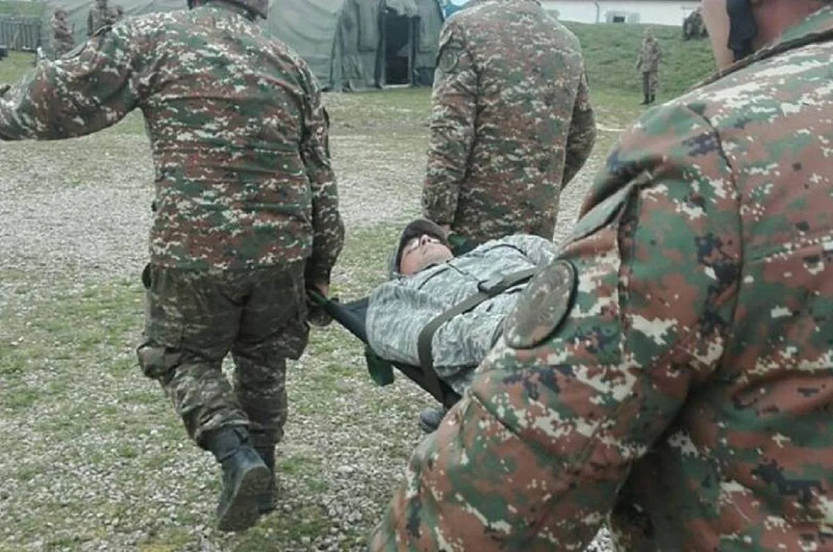 Ermənistan hərbi vəziyyət rejimi və səfərbərlik elan edib
