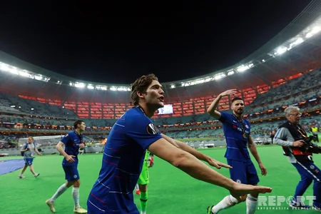 Bakı Olimpiya Stadionunda Çelsiyə kubok təqdim olunub - YENİLƏNİB - FOTO